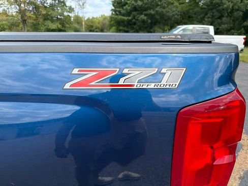 Used 2016 Chevrolet Silverado 1500 LTZ Z71 w/ LTZ Plus Package AWD/4WD image 9