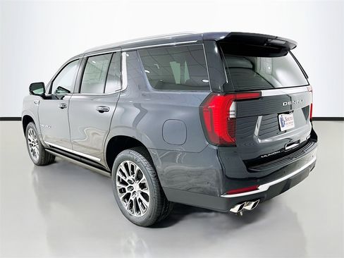 New 2026 GMC Yukon Denali w/ Denali Reserve Package image 5