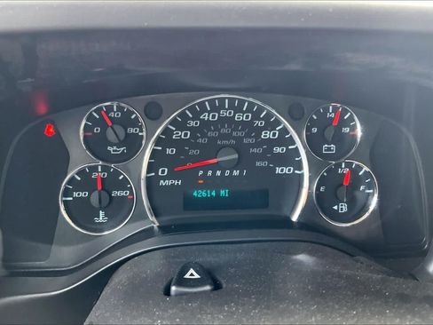 Used 2019 Chevrolet Express 3500 LT w/ LT Preferred Equipment Group RWD image 17