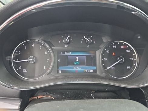 Used 2019 Buick Encore Sport Touring AWD/4WD image 6