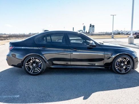 Used 2018 BMW M3 image 8