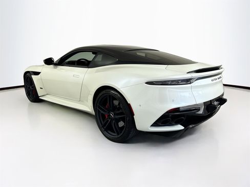 Used 2019 Aston Martin DBS Superleggera image 5