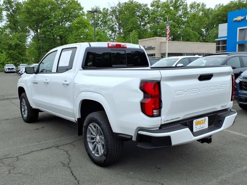 Used 2025 Chevrolet Colorado W/T w/ Advanced Trailering Package RWD image 4