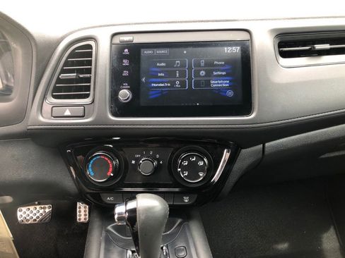 Used 2019 Honda HR-V Sport image 18