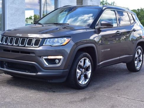 Used 2021 Jeep Compass Limited AWD/4WD image 17