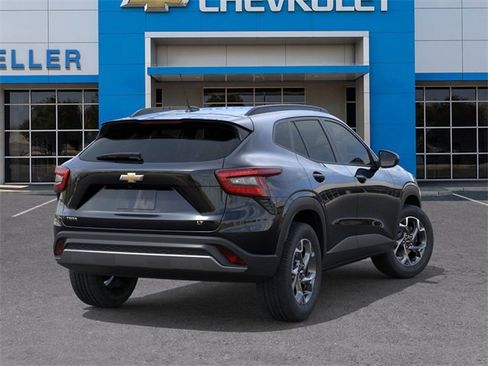 New 2026 Chevrolet Trax LT w/ Sunroof Package image 4