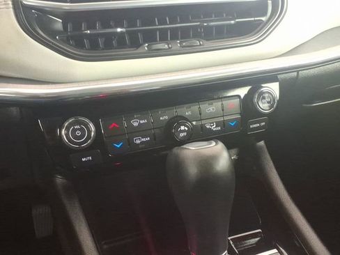 Used 2024 Jeep Compass Limited AWD/4WD image 22