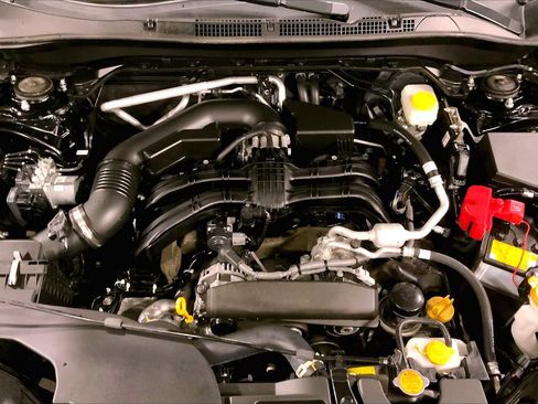 Certified 2025 Subaru Forester Limited image 30