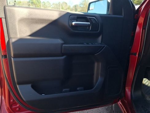 Used 2022 Chevrolet Silverado 1500 Custom w/ Safety Confidence Package image 29