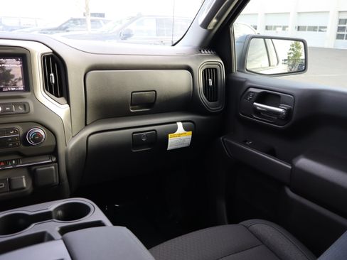 Used 2026 Chevrolet Silverado 1500 Custom AWD/4WD image 14