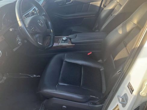 Used 2011 Mercedes-Benz E 350 4MATIC Sedan image 11