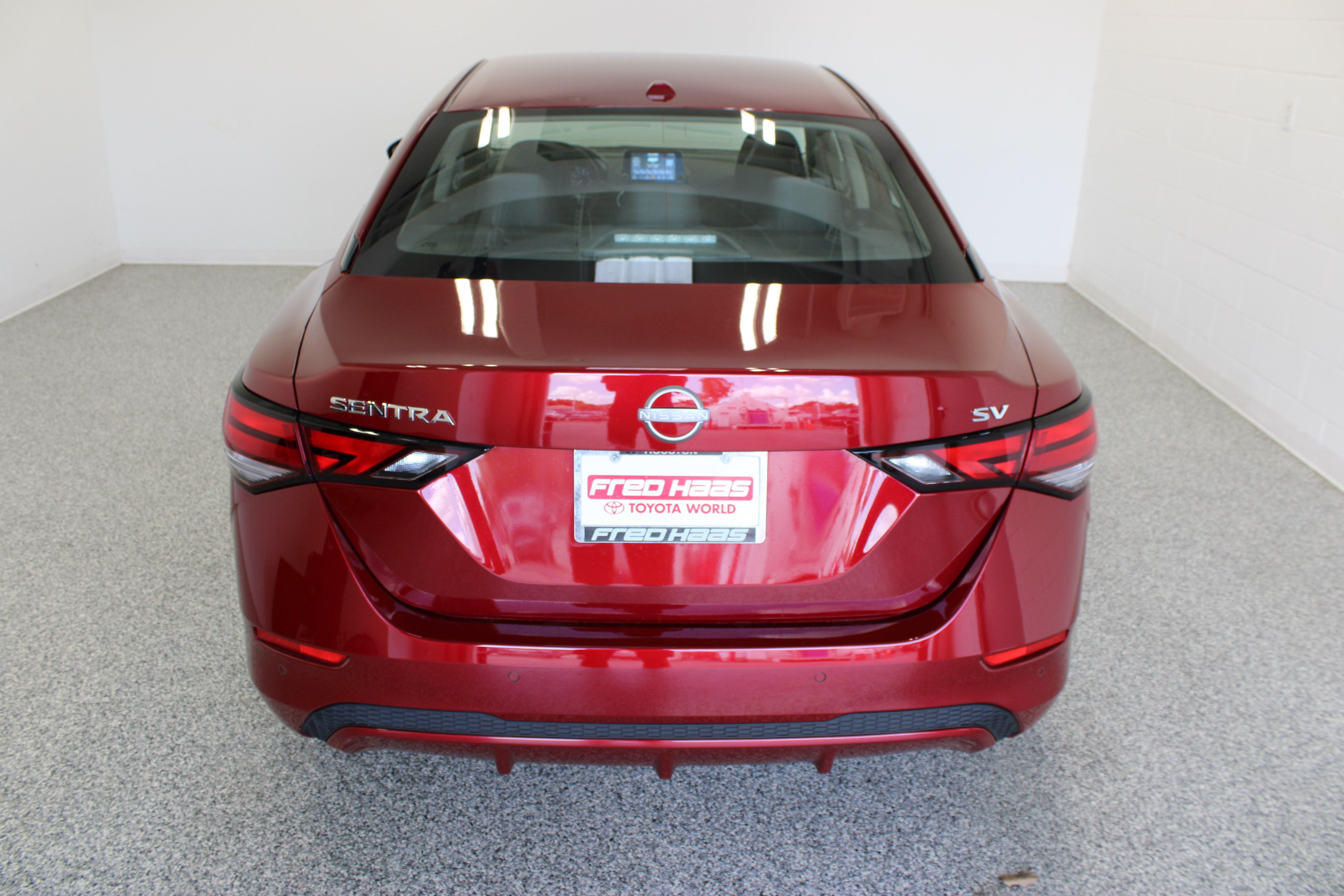 Used 2024 Nissan Sentra SV FWD image 8