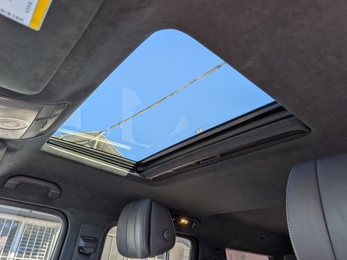 Used 2022 Mercedes-Benz G 550 image 25