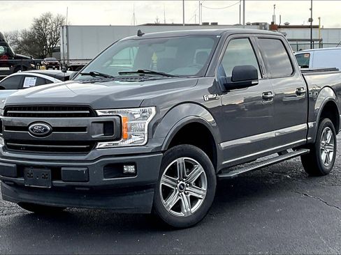 Used 2018 Ford F150 XLT w/ Equipment Group 302A Luxury image 7
