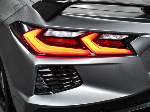 Used 2024 Chevrolet Corvette Stingray Preferred Conv w/ Z51 Performance Package RWD image 85