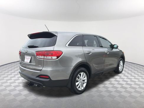 Used 2016 Kia Sorento L FWD image 15
