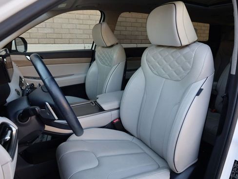 Used 2021 Hyundai Palisade Limited image 16