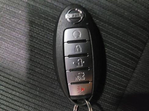 Used 2020 Nissan Sentra SV w/ Trunk Package FWD image 32