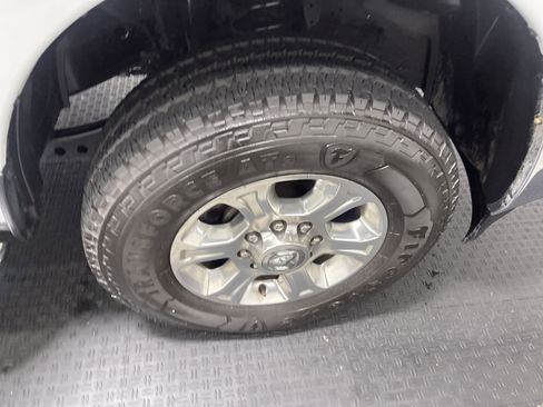 Used 2024 RAM 3500 Big Horn image 27