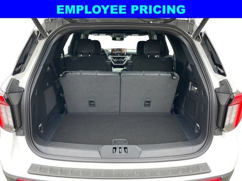 New 2026 Ford Explorer ST AWD/4WD image 5