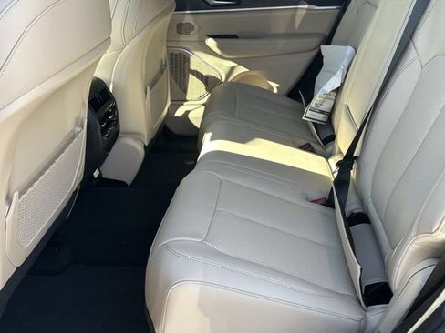 New 2026 Jeep Grand Cherokee Limited w/ Luxury Tech Group II image 21