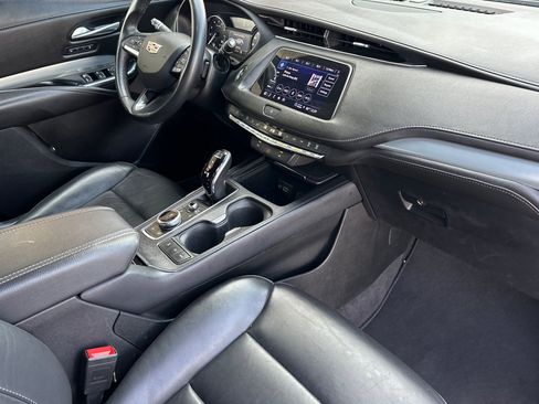 Used 2023 Cadillac XT4 Premium Luxury AWD/4WD image 16