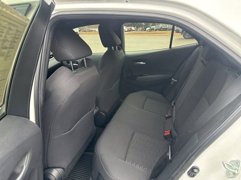 Used 2023 Toyota Corolla SE image 16