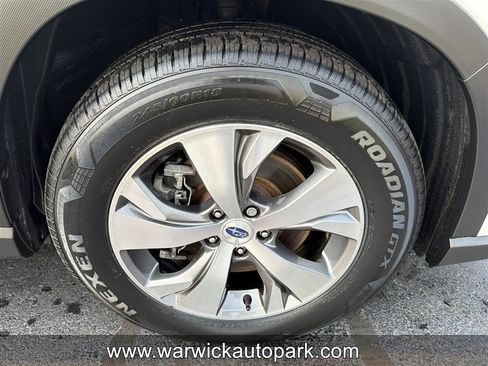 Used 2020 Subaru Ascent Premium w/ Convenience Package AWD/4WD image 19