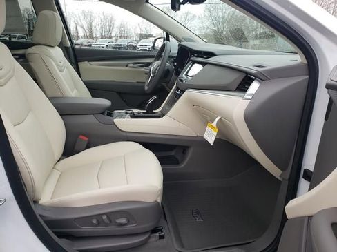 New 2026 Cadillac XT5 Premium Luxury w/ Driver Assist Package AWD/4WD image 16