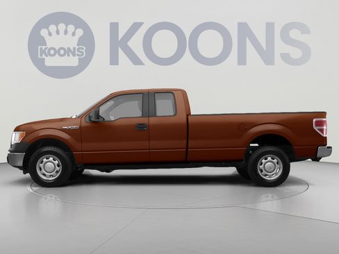 Used 2016 Ford F150 XLT w/ Equipment Group 302A Luxury AWD/4WD image 2