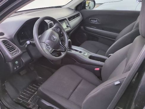 Used 2016 Honda HR-V LX image 6