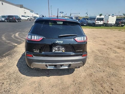 Used 2019 Jeep Cherokee Limited w/ Trailer Tow Group AWD/4WD image 4