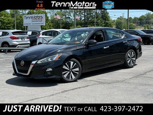 Used 2020 Nissan Altima 2.5 SL FWD image 1