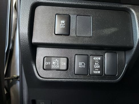 Used 2023 Toyota Tacoma TRD Off-Road image 13