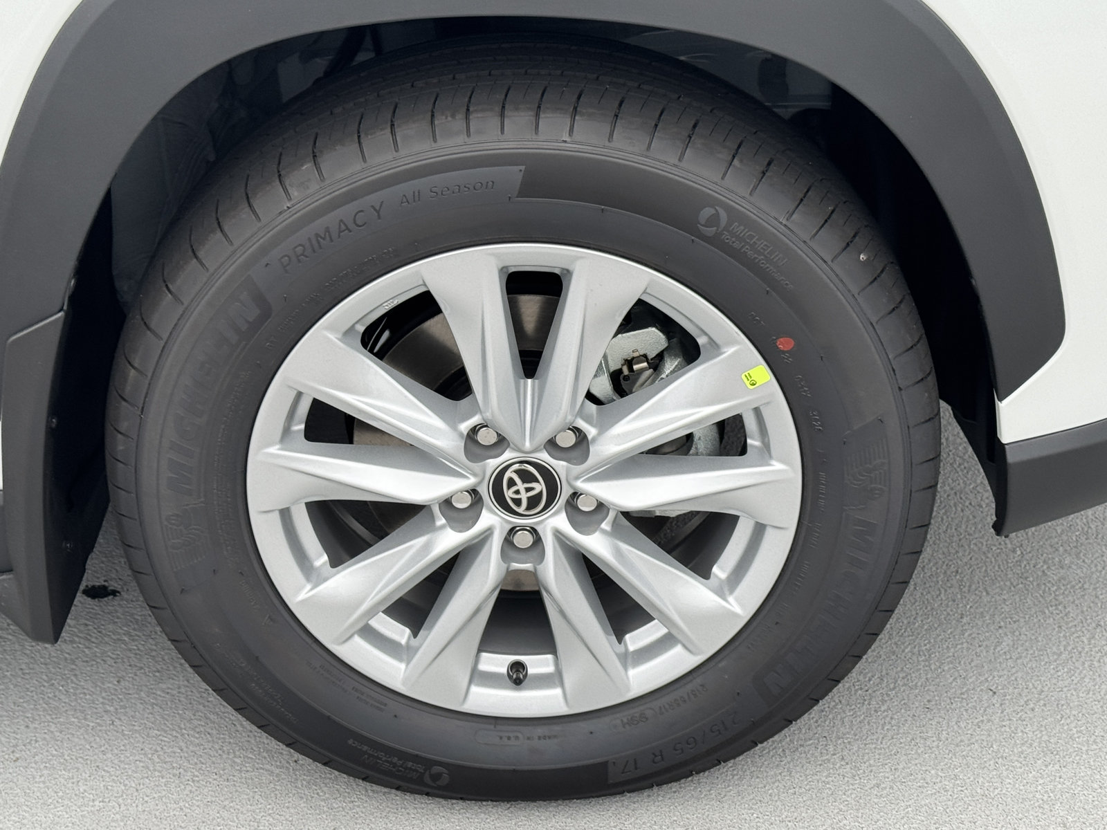 New 2026 Toyota Corolla Cross LE FWD image 15