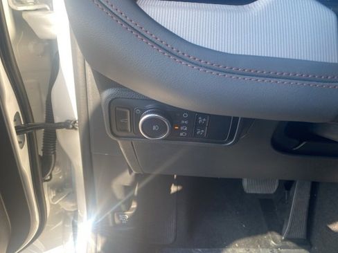 New 2025 Ford Explorer Active w/ Active Comfort Package image 19