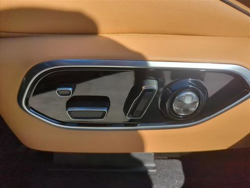 New 2025 Jeep Grand Cherokee Summit image 19