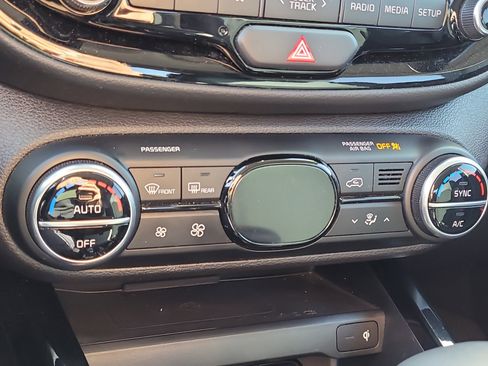 Used 2024 Kia Soul GT-Line image 24