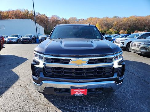 Used 2022 Chevrolet Silverado 1500 LT w/ Protection Package image 3