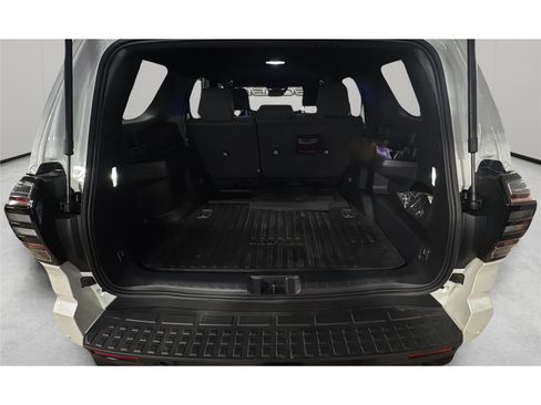 Used 2025 Toyota 4Runner TRD Sport AWD/4WD image 12