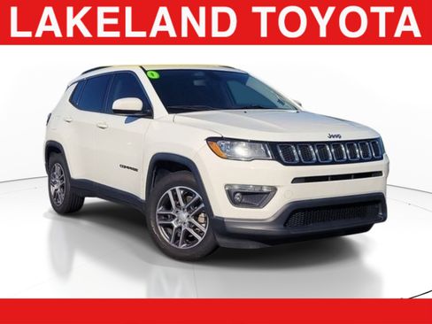 Used 2020 Jeep Compass Latitude FWD image 1