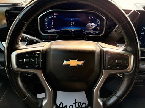 Used 2024 Chevrolet Silverado 2500 LT AWD/4WD image 19