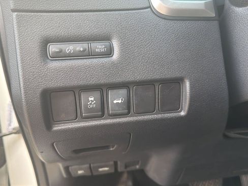 Used 2017 Nissan Murano SL w/ SL Technology Package FWD image 15