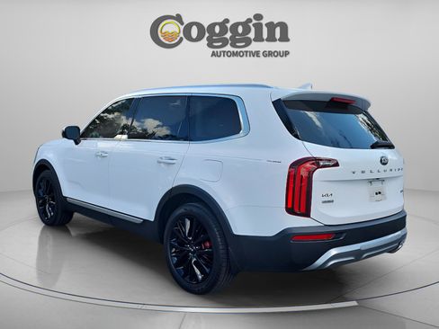 Used 2021 Kia Telluride SX w/ SX Prestige Package image 3