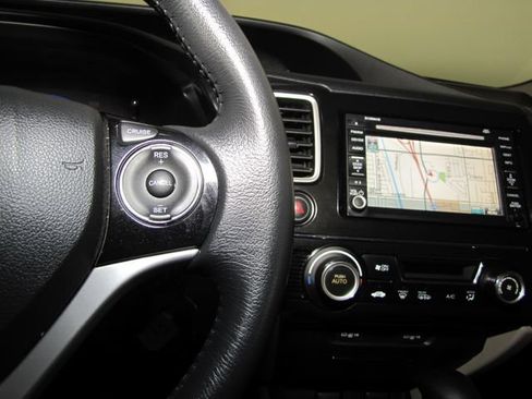Used 2013 Honda Civic Hybrid Sedan image 6