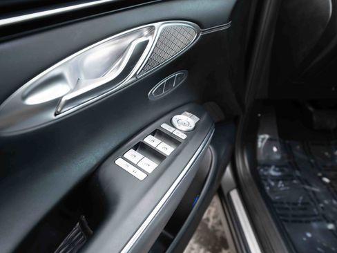 Used 2023 Genesis GV70 2.5T w/ Advanced Package image 7