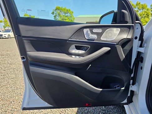 New 2026 Mercedes-Benz GLS 450 4MATIC image 25