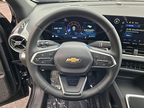 Certified 2025 Chevrolet Equinox LT FWD image 30