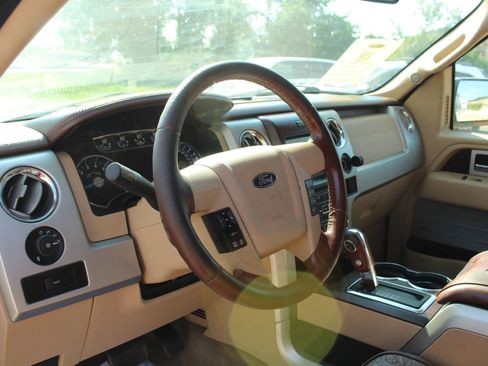 Used 2013 Ford F150 King Ranch w/ King Ranch Luxury Pkg image 10
