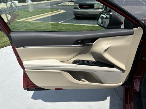 Certified 2020 Toyota Camry LE FWD image 14
